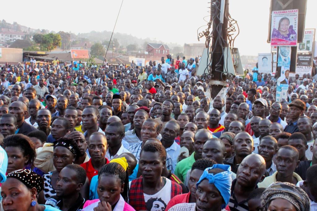 Crowds gather in Kampala for a political rally sponsored by the Forum for Democratic Change, Uganda's leading opposition party. Photo: Sonia Paul